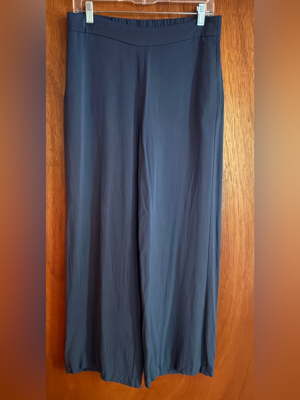 Old Navy Women's Wide-Leg Pants in Navy